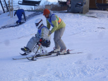 $障害者専門のスキースクール：サンメドウズ清里教室・車山高原教室